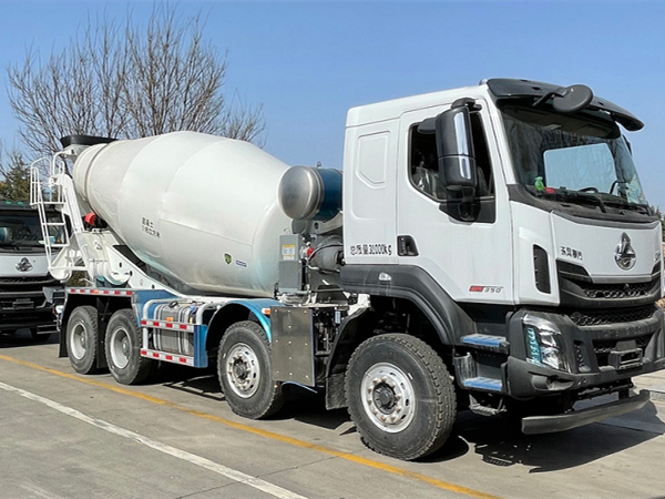 春暖花開，發(fā)車愉快！60臺凌宇攪拌車奔赴市場，助力客戶發(fā)展