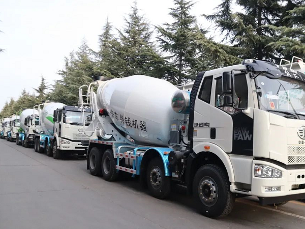 2021捷報頻傳，新老客戶訂單不斷，凌宇罐車奔赴大江南北！