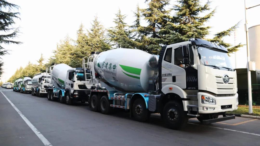 【重卡新聞】11月重卡銷(xiāo)售量新鮮出爐！銷(xiāo)4.8萬(wàn)輛創(chuàng)年內(nèi)新低