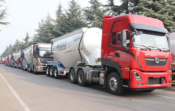 【重卡新聞】10月重卡銷8萬輛！“銀十“旺季收成可觀！