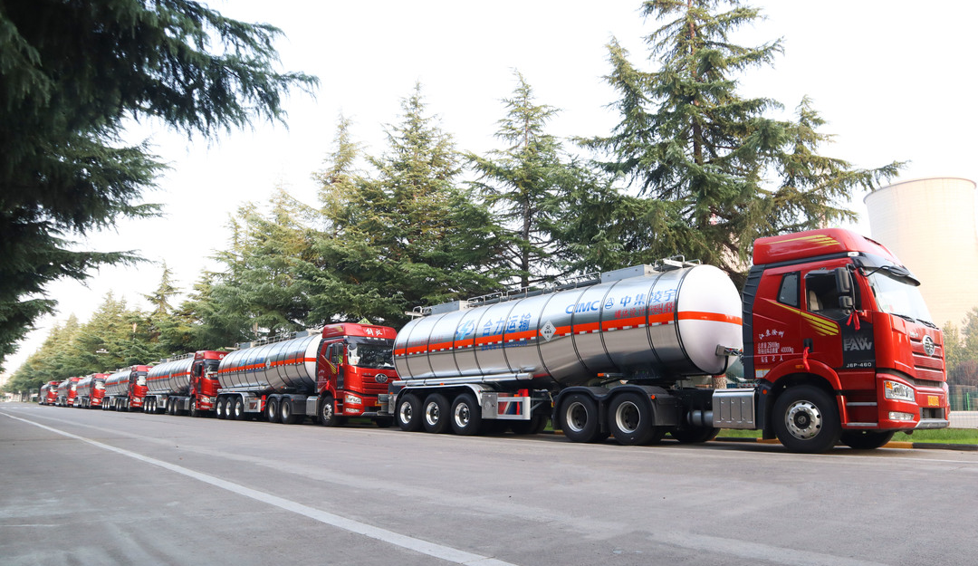 沖破疫情陰霾，中集凌宇不銹鋼液罐喜迎發(fā)車！