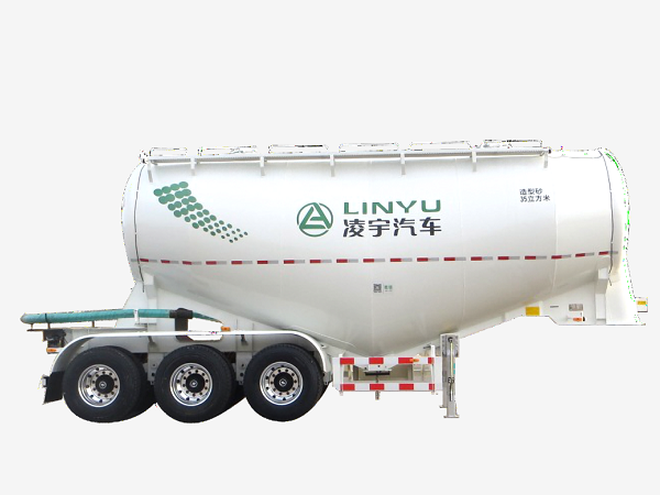 罐通天下，砼筑未來，中集凌宇50臺(tái)法規(guī)版攪拌車交付河北大客戶