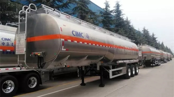 對(duì)戰(zhàn)薩德，民族品牌“凌宇”七倉(cāng)液罐車轉(zhuǎn)戰(zhàn)東南亞！